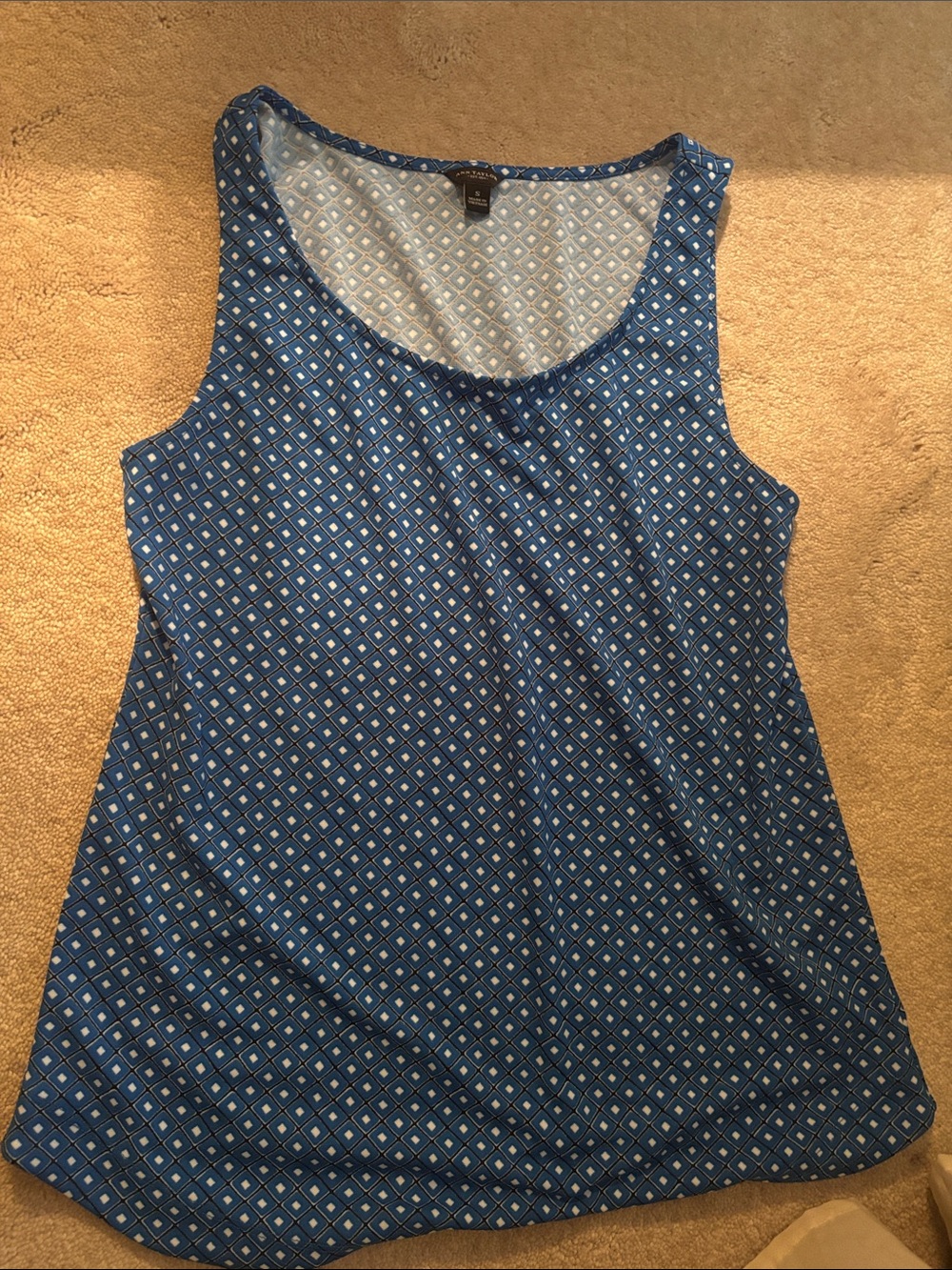 Ann Taylor Blue Diamond Print Scoop Neck Tank